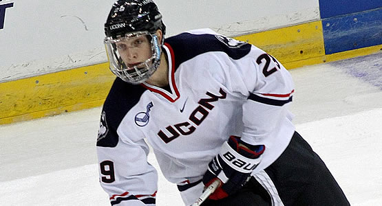 tage thompson uconn