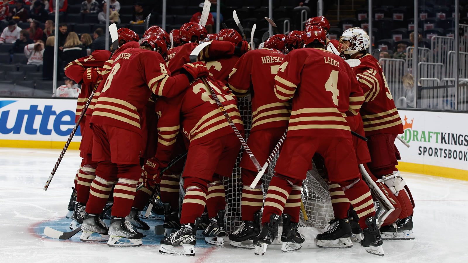 Burke and Gauthier Receive Hockey East Weekly Honors - Boston